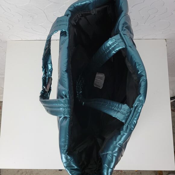 Victorias Secret Womens Tote Bag Large Green Metallic Quilted Puffer 14" NEW - Picture 13 of 16